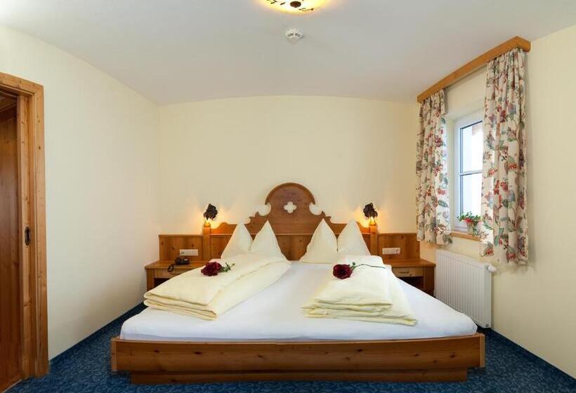 דירת משפחה, Naturhotel Huettenwirt In Middle Of Nature