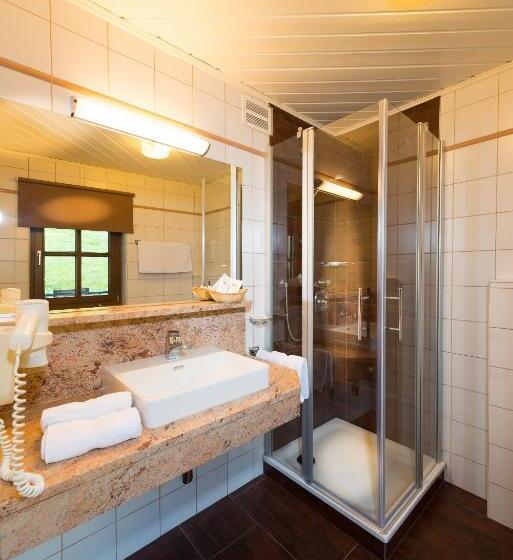 חדר סטנדרט לשלושה, Naturhotel Huettenwirt In Middle Of Nature