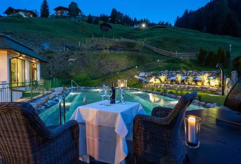 家族用アパートメント, Naturhotel Huettenwirt In Middle Of Nature
