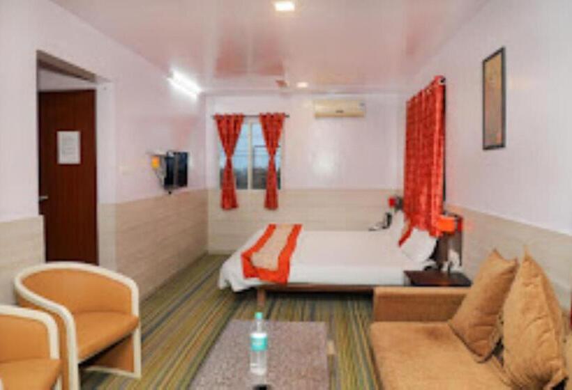 חדר דחוקס עם מיטת קינג, Asian International Hotel, Sangli