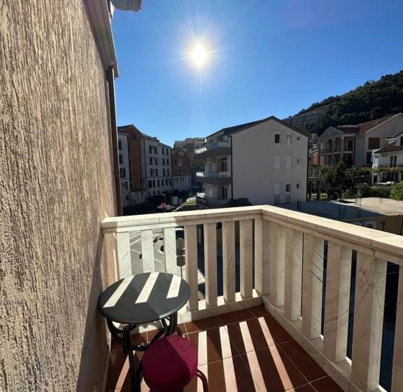 اتاق استاندارد با بالکن, Beatrix Lux