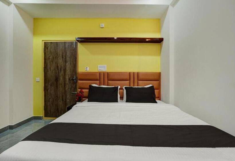 חדר סטנדרט, Collection O Utsav Grand