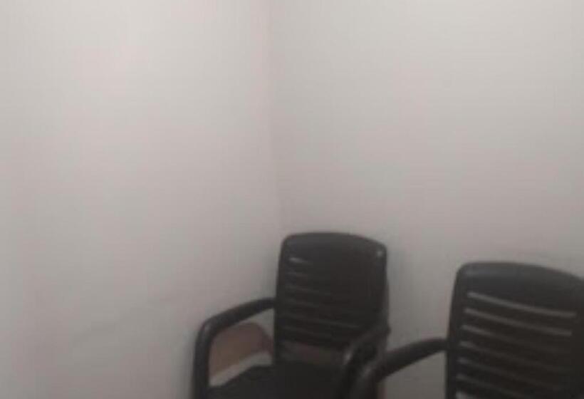 غرفة ديلوكس, Jai Palace Wardha