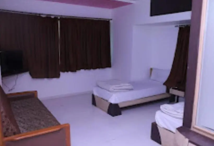 デラックスルーム, Kewal Inn Jalgaon