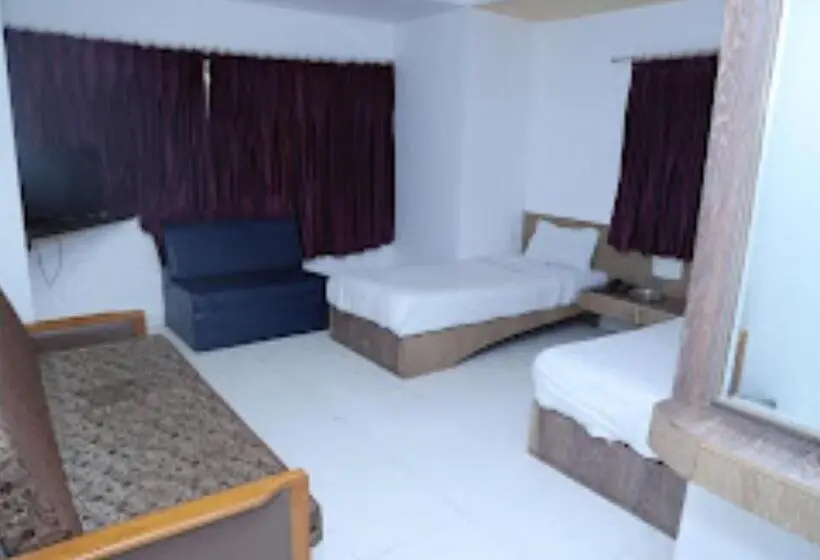 デラックスルーム, Kewal Inn Jalgaon