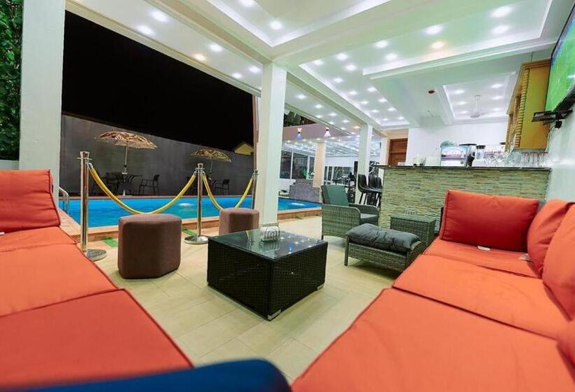 اتاق لوکس, Kings Villagio