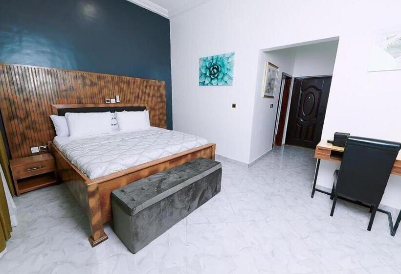 اتاق لوکس, Kings Villagio