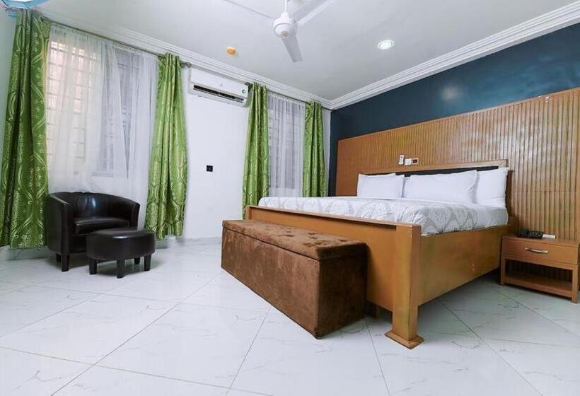 اتاق لوکس, Kings Villagio