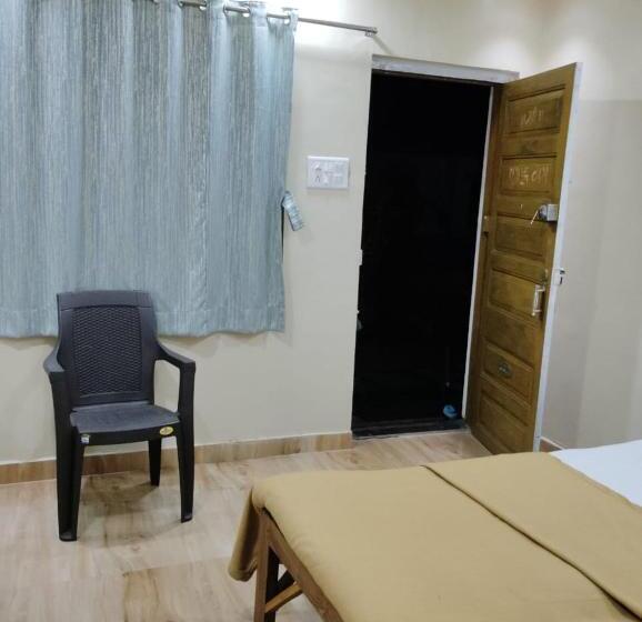 غرفة إقتصادية, Mohor Retreat