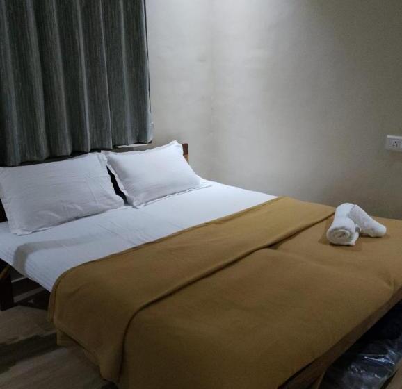 غرفة إقتصادية, Mohor Retreat