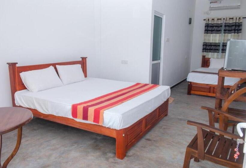 חדר משפחתי דלוקס, Murphy Cave