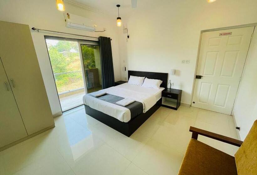 סוויטה עם מרפסת, Rsa Residency