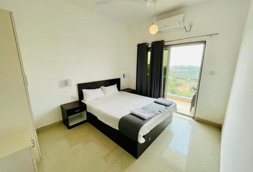 סוויטה משפחתית, Rsa Residency