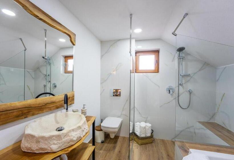 Семейный Номер, Casa Maya Transilvania