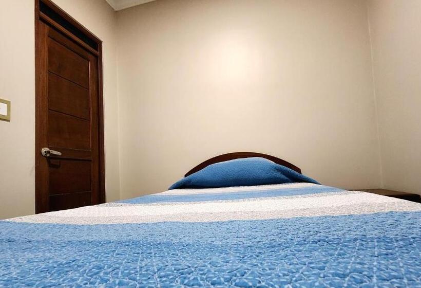 Номер Стандарт Индивидуальный, Hostal Ostello Amadeus