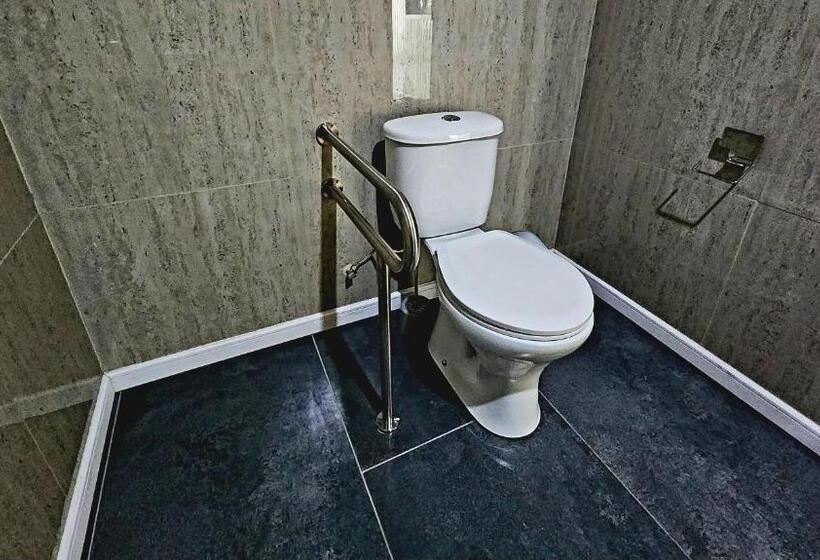 Номер Стандарт Адаптированный для Инвалидов, Hostal Ostello Amadeus