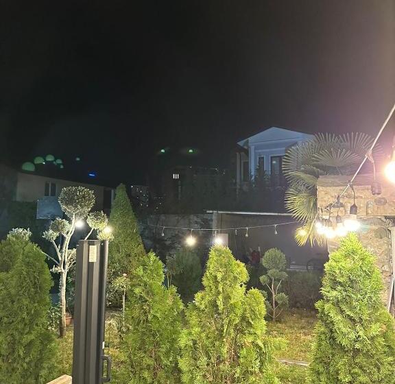 اتاق استاندارد, Larda Tbilisi