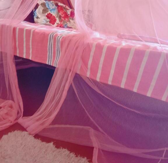 四人标准间, Sandaru Wave Surfing