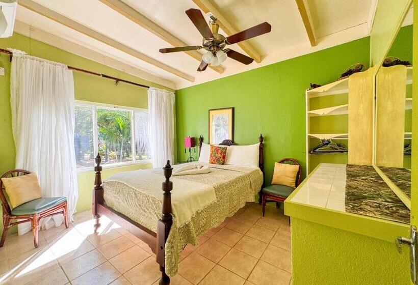 خانه 4 خوابه, Unforgettable Villa