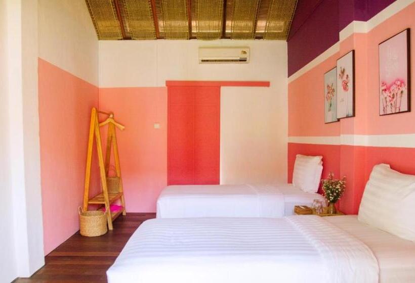 اتاق استاندارد با چشمانداز باغ, Lumiere Family Village Dong Tac