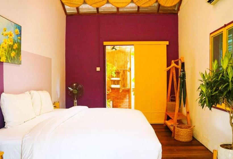 اتاق لوکس با چشمانداز باغ, Lumiere Family Village Dong Tac