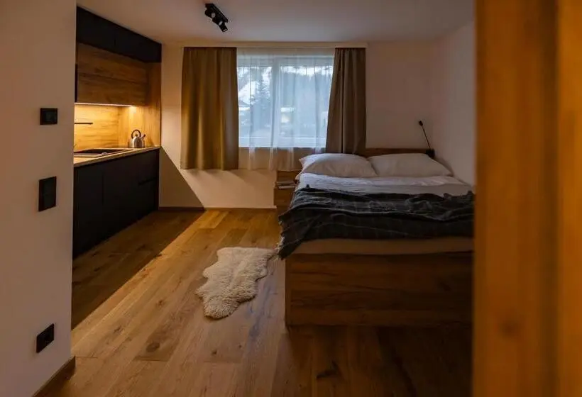 استودیوی استاندارد, Riverside Rauris Apartments