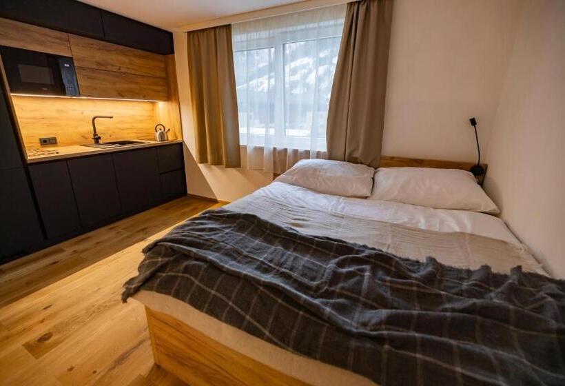 استودیوی استاندارد, Riverside Rauris Apartments