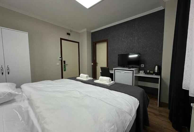 스탠다드 발코니 룸, özdemir Inn Otel