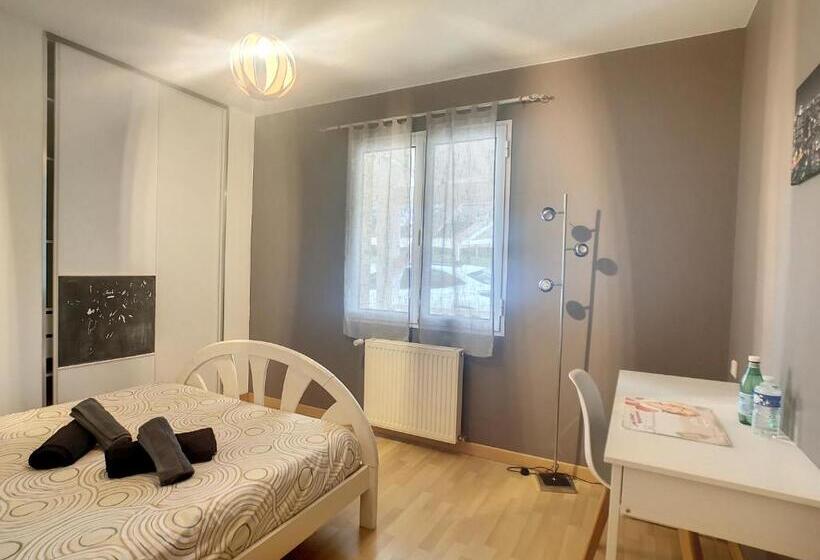 Номер Стандарт Совместная Ванная, Les Goujatoux Chambre Périgueux