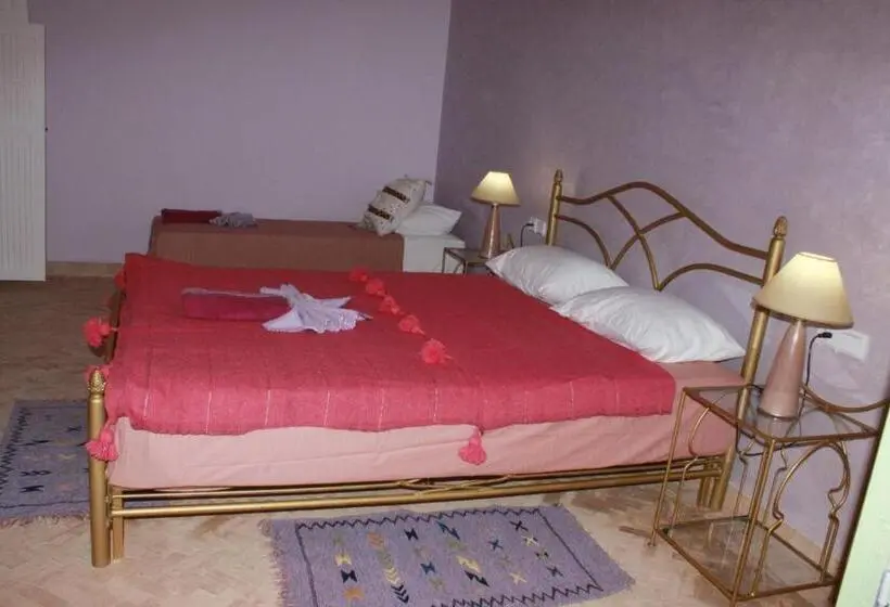 Standard Kolmen Hengen Huone, Riad Tania Mozaik