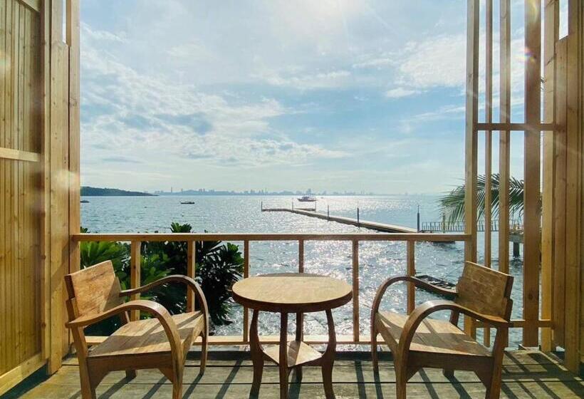 Standard Room, เรือนตะวัน เกาะล้าน Rueantawan Kohlarn