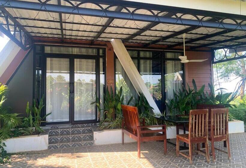 Трехместный Номер Стандарт с Видом, I Am Koh Ker