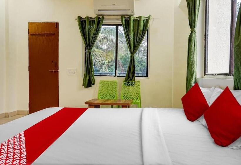 غرفة كلاسيكية ثلاثية, Oyo Sai Lodge