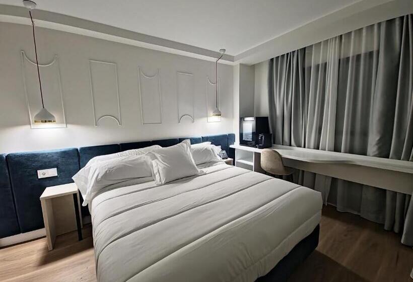 스탠다드 발코니 룸, Suites Moma Centro