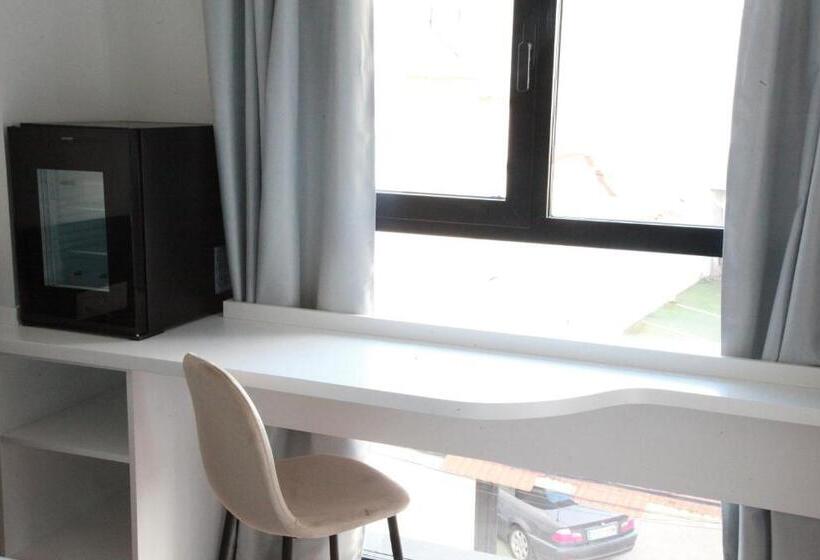 스탠다드 발코니 룸, Suites Moma Centro