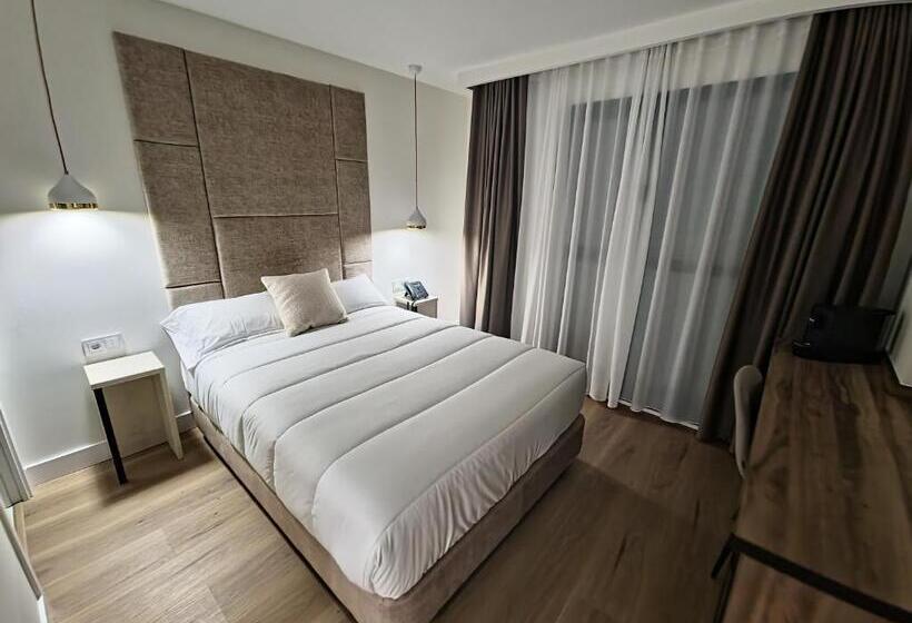 Номер Стандарт, Suites Moma Centro