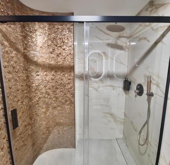 디럭스 스위트, Suites Moma Centro