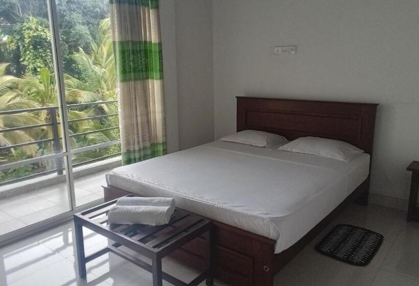 デラックスルーム, The Kingdom Gate