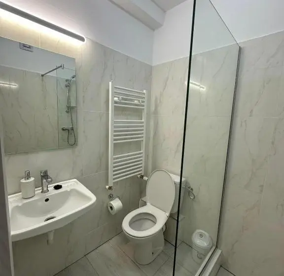 اتاق اکونومی, Perdemi