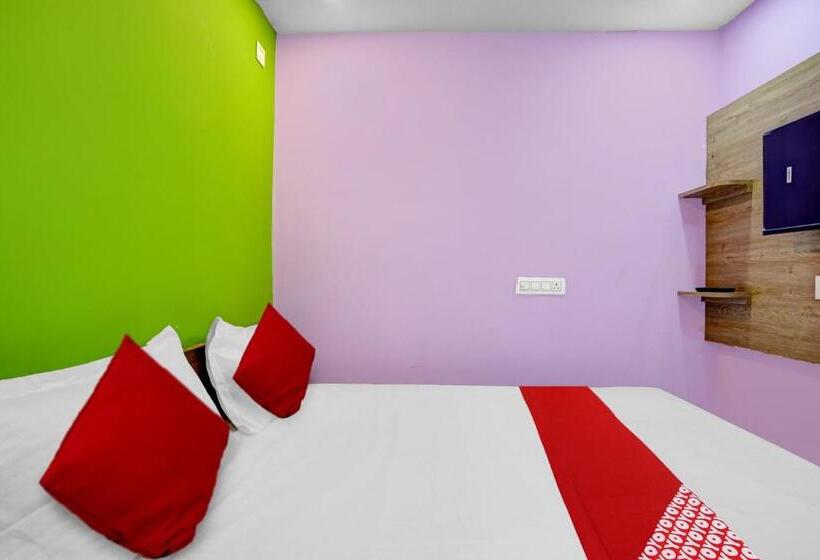 Трехместный Номер Классика, Oyo Hotel Vizvit Lodge