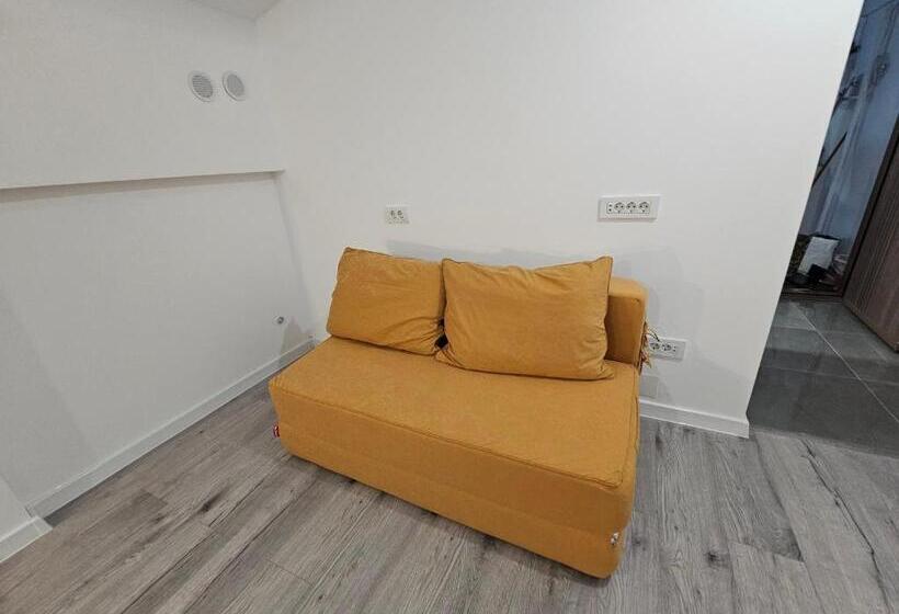 اتاق استاندارد سه نفره, Didi Apartament