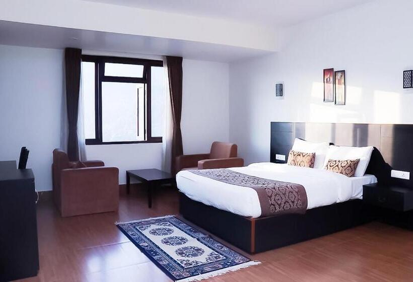 デラックスルーム, Roomshala Bhumzang Hotel   Amazing View