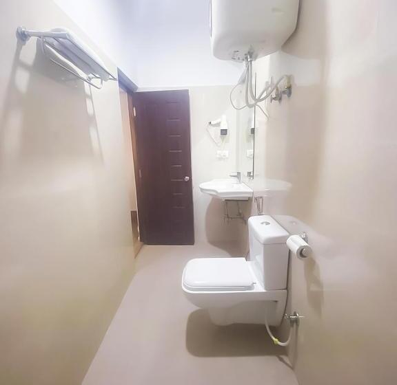 スイート（家族用）, Roomshala Bhumzang Hotel   Amazing View