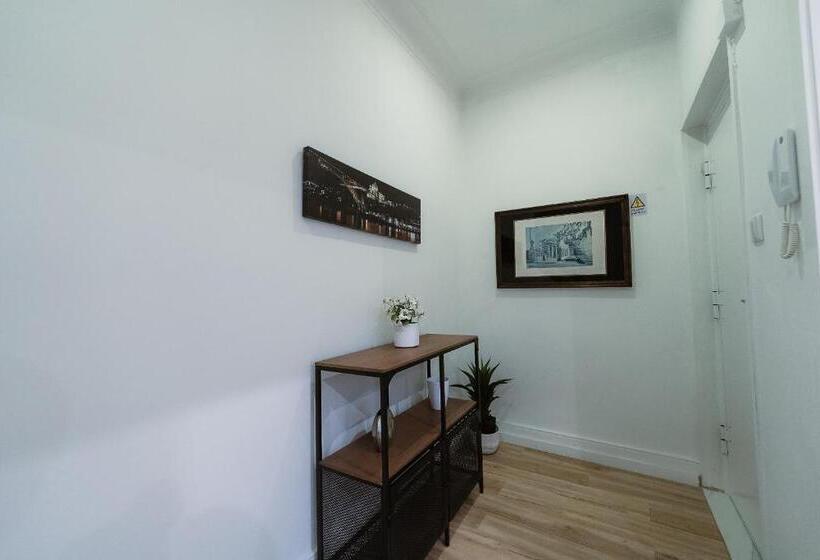 اتاق خانوادگی, Douro Garden & Rooftop Authentic Portuguese Guesthouse