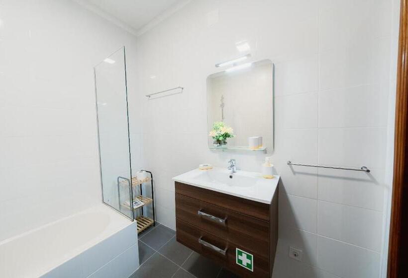 تختخواب در اتاق مشترک, Douro Garden & Rooftop Authentic Portuguese Guesthouse