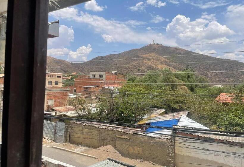 اتاق استاندارد با تخت بزرگ, El Pueblito