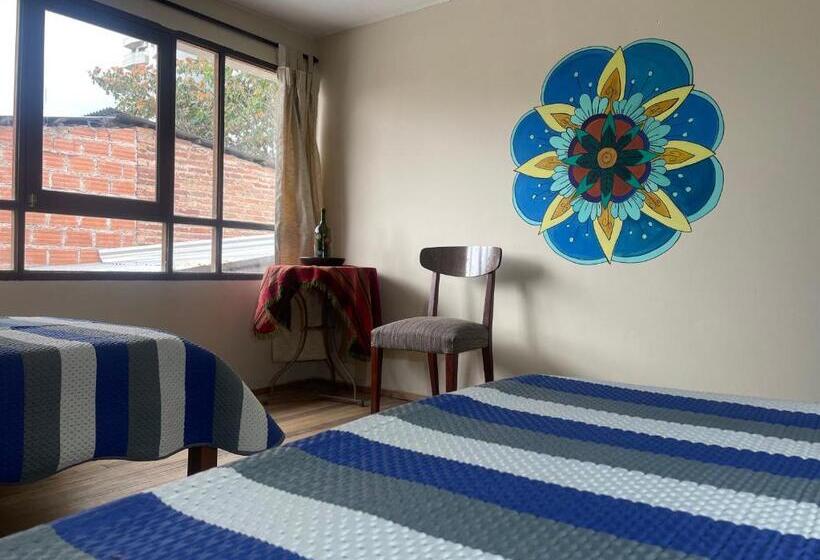 اتاق استاندارد, El Pueblito