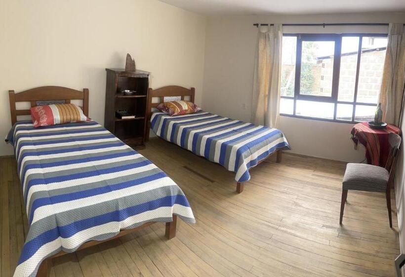 اتاق استاندارد, El Pueblito