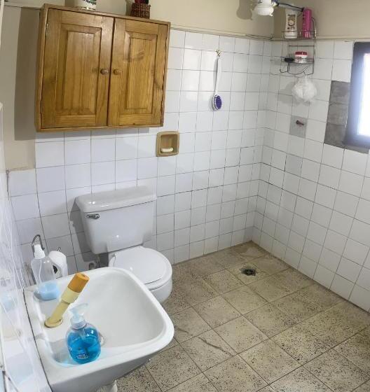 اتاق لوکس با تخت بزرگ, El Pueblito