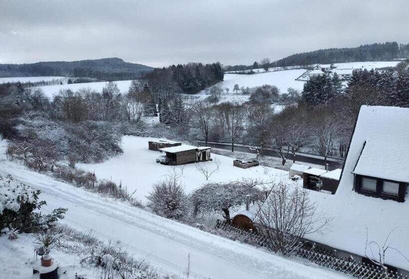 Pokój Standard Widok Góry, Breakfast In Bed